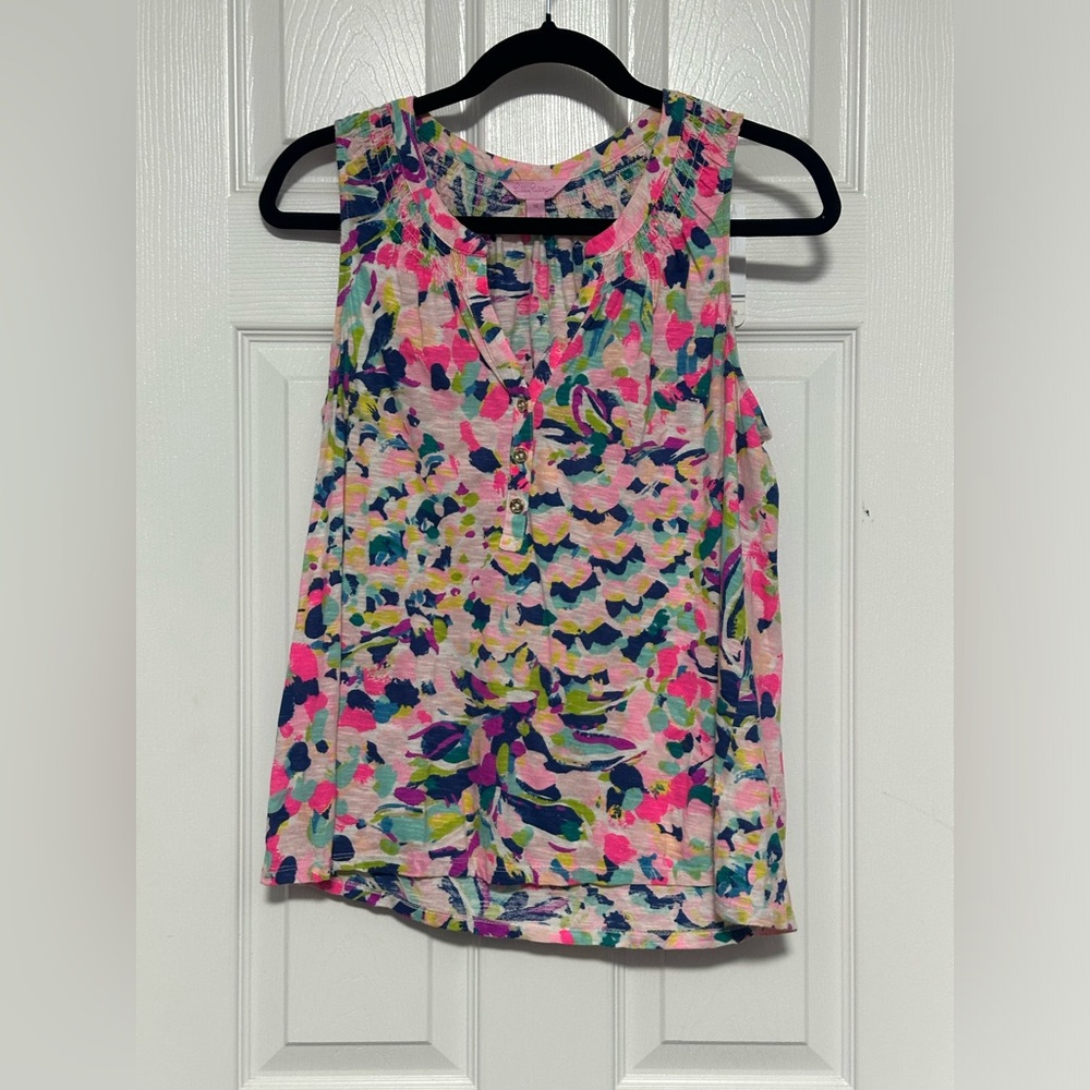 Lilly Pulitzer Essie top